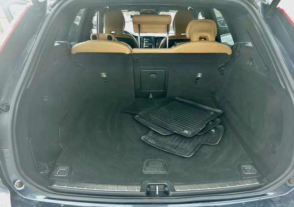 Volvo XC 60 cena 139999 przebieg: 38000, rok produkcji 2020 z Tarnów małe 154